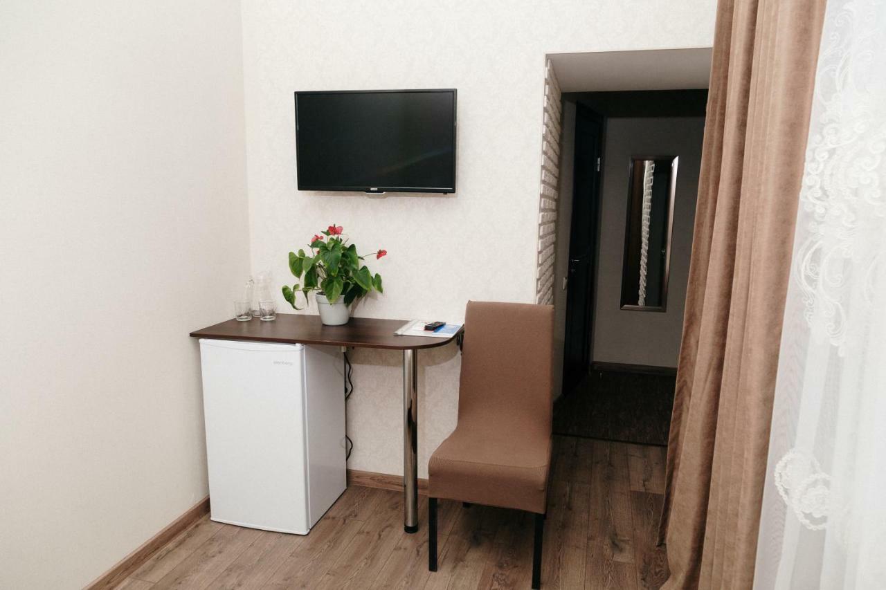 Mini Otel Cozy Patio Odesa Exterior foto