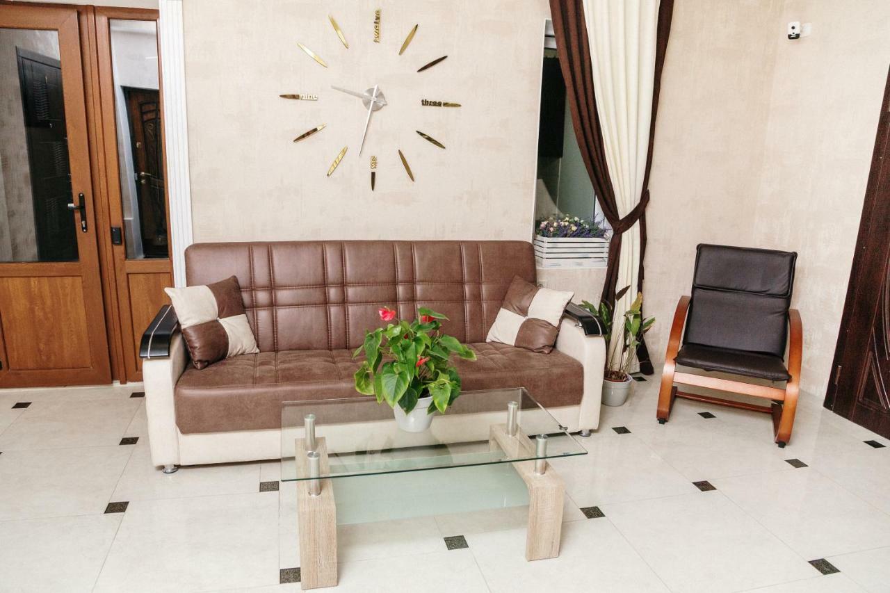 Mini Otel Cozy Patio Odesa Exterior foto